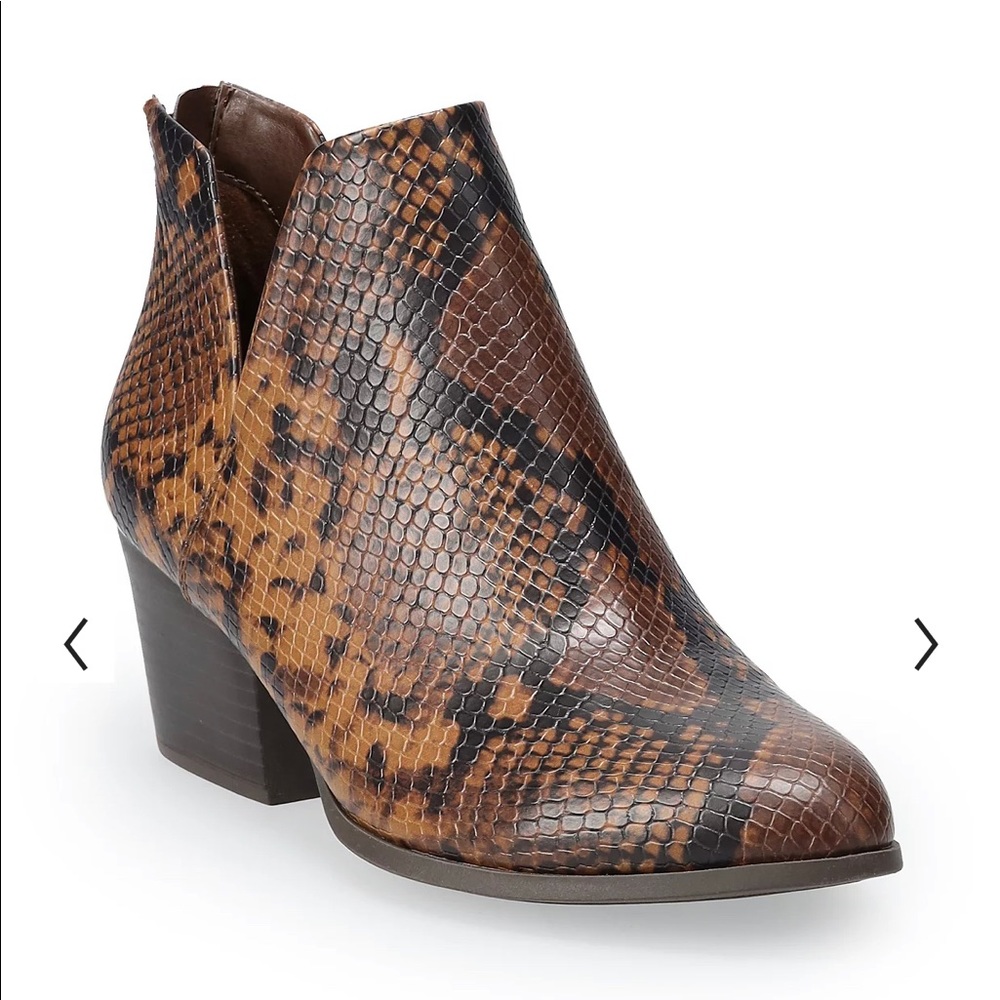 Brand New Ankle booties size 9m snakeskin print